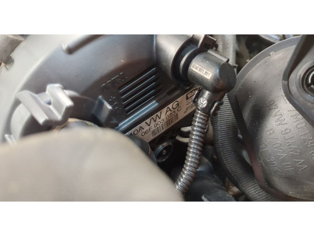 Генератор  Skoda Octavia (A5) 2004-2013       06F903023    