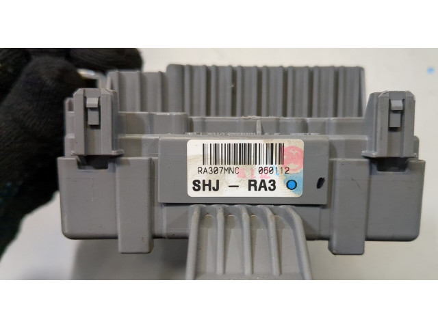 Блок предохранителей  Honda Odyssey 2004-         