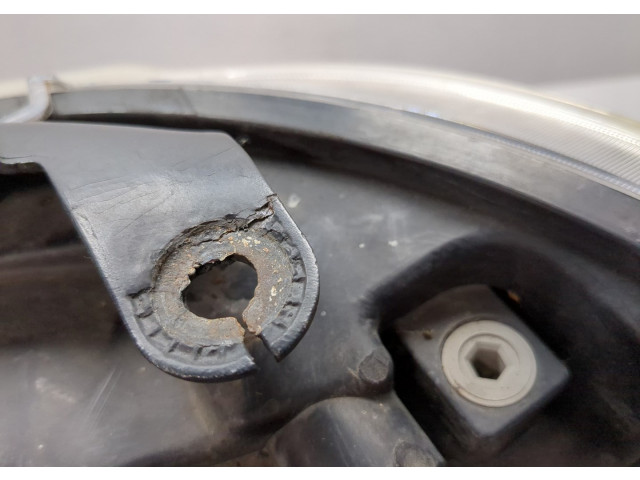 Фара передняя  Land Rover Freelander 2 2006-2014 правая 