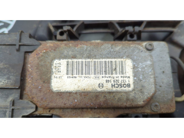 Вентилятор радиатора Volvo S40 2004-