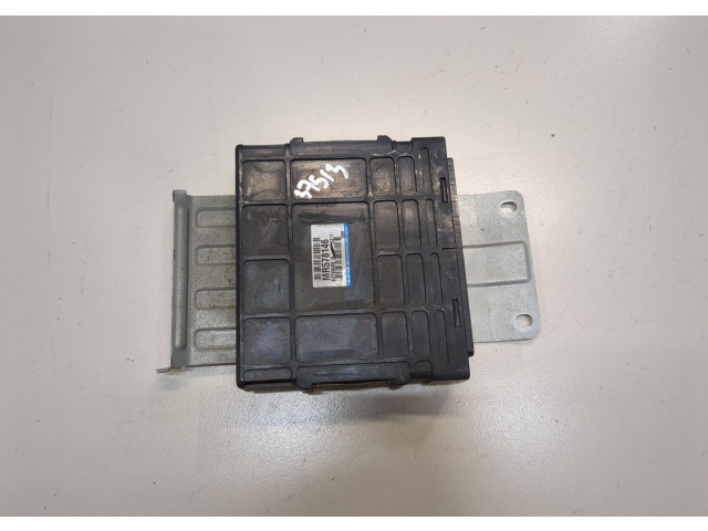 Блок управления двигателем Mitsubishi Carisma