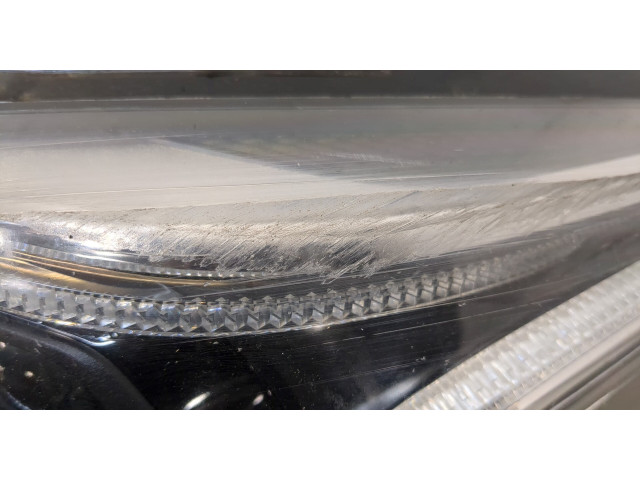 Фара передняя  Cadillac XT4 левая 