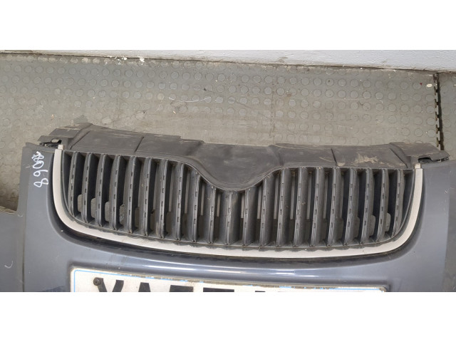 Решетка радиатора  Skoda Roomster 2006-2015          