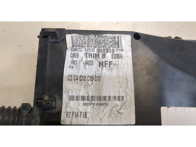 Блок предохранителей  Ford Focus 2 2005-2008         