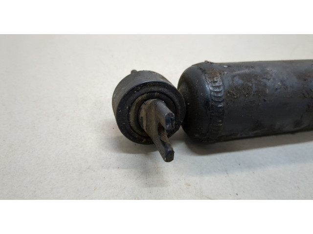 Стойка амортизатора Jeep Cherokee 1990-2001