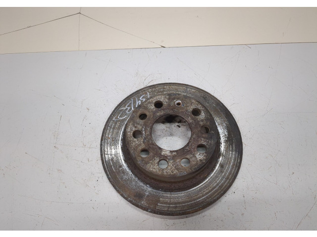Диск тормозной Skoda Yeti 2013-2018 1.2 задний 1K0615601AB, 5Q0615601F
