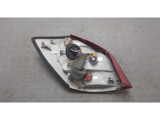 Задний фонарь          