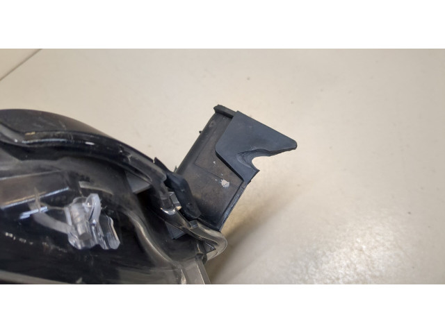 Фара передняя Mitsubishi Outlander 2012-2015 правая