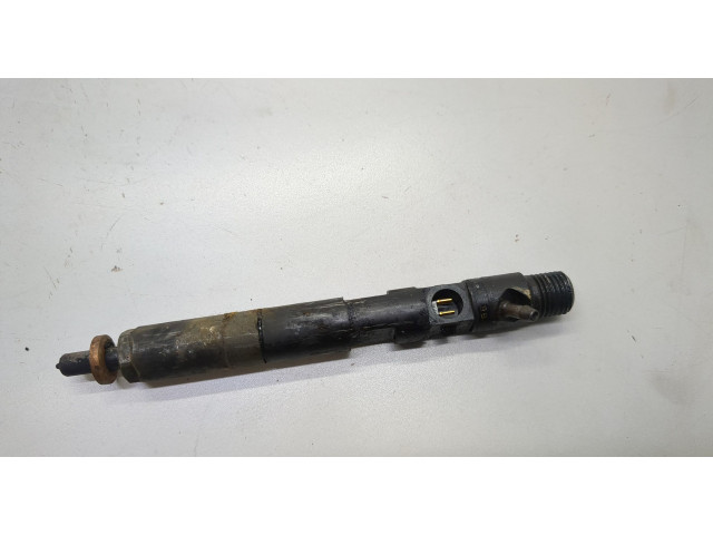 Форсунка топливная Renault Clio 2005-2009 166001137R, 7711497343