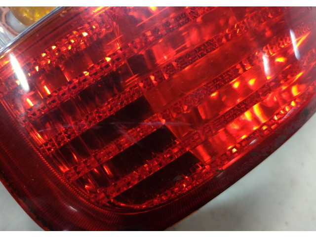 Задний фонарь