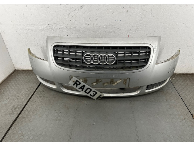 Решетка радиатора  Audi TT (8N) 1998-2006          