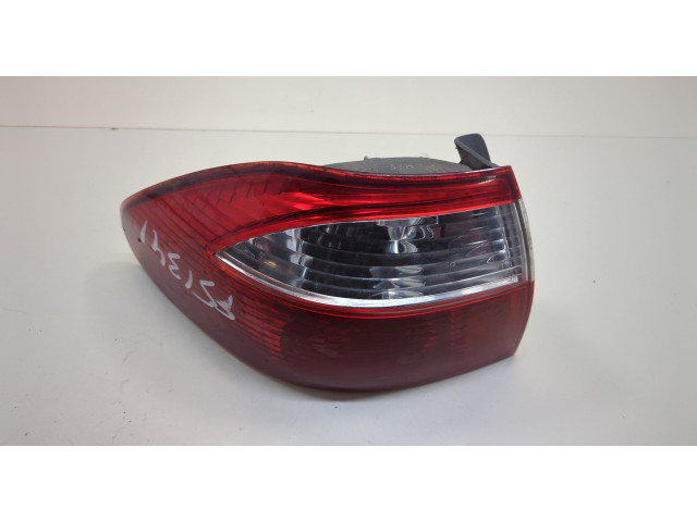 Задний фонарь