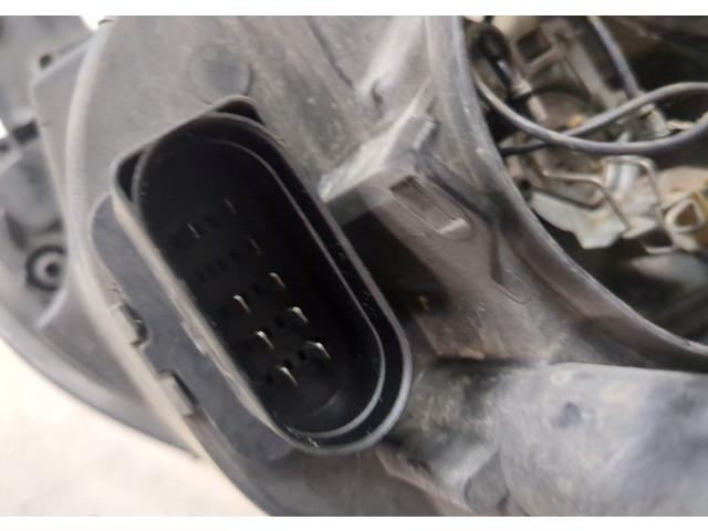 Фара передняя  Volkswagen Caddy 2004-2015 левая 