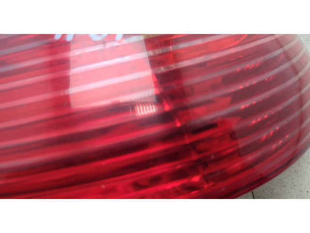 Задний фонарь