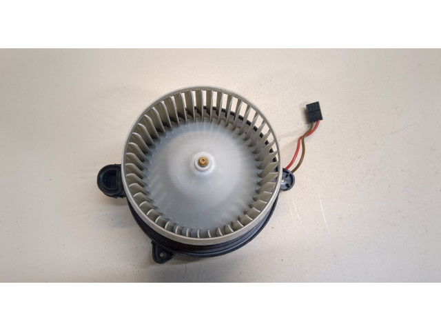 Моторчик печки Volvo XC40