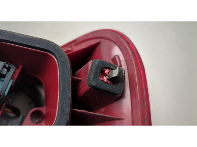 Задний фонарь          