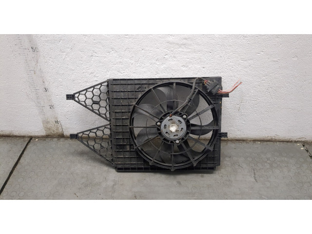 Вентилятор радиатора  Skoda Fabia 2007-2014           