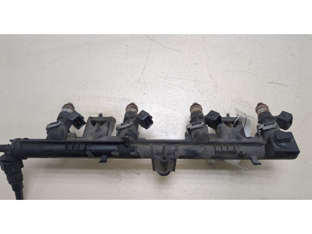 Форсунка топливная Dacia Logan 2012-2016