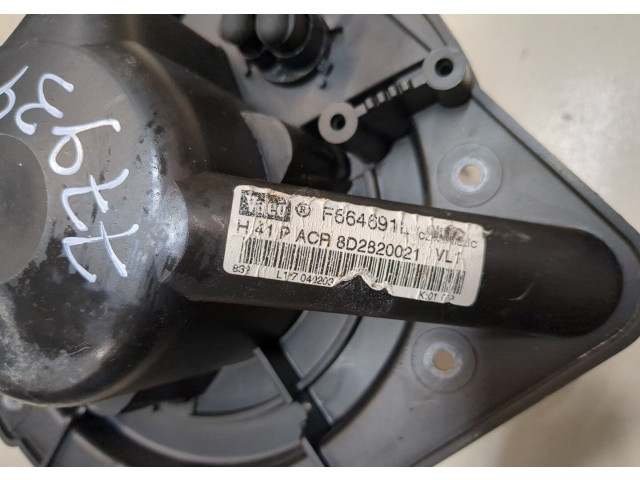 Моторчик печки  Volkswagen Passat 5 2000-2005        