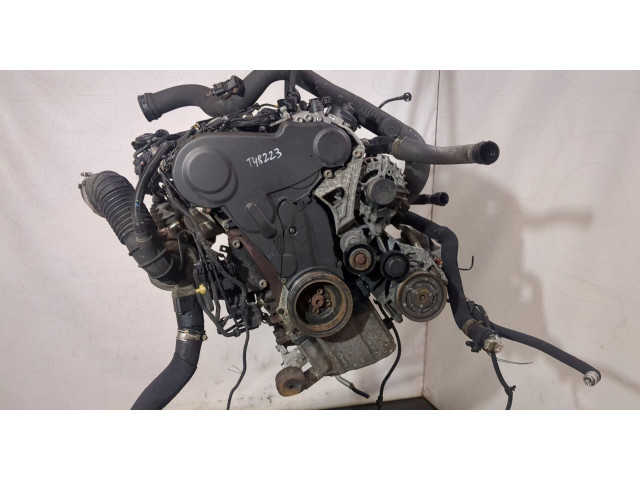 Клапанная крышка двигателя ДВС  Audi A4 (B8) 2011-2015   03L103469M   