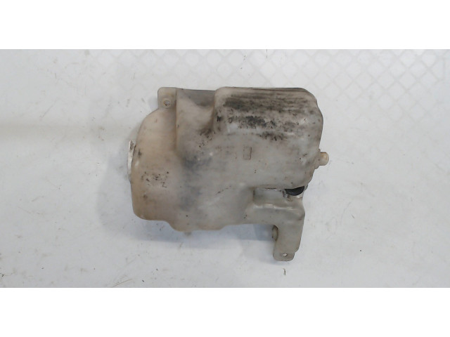 Бачок омывателя  Mitsubishi L200 1996-2006 MR322345    2.5