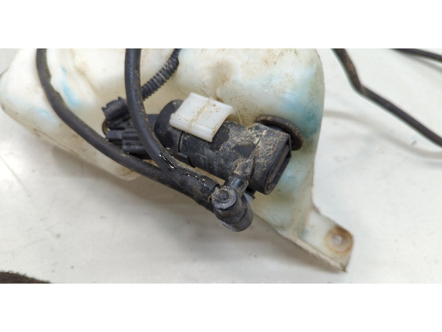 Бачок омывателя  Ford Focus 2 2005-2008    