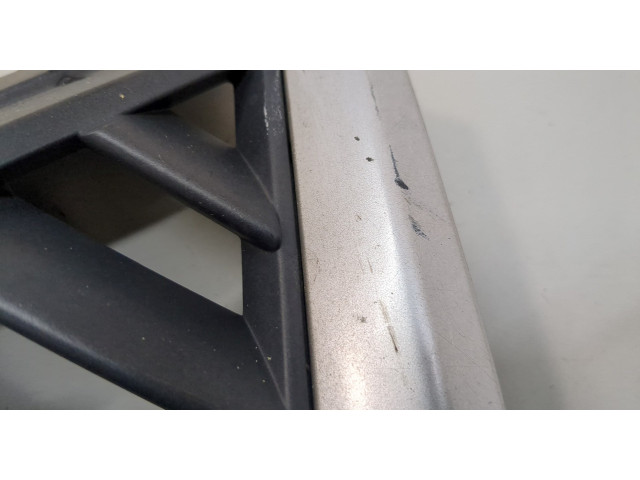 Решетка радиатора Mitsubishi Outlander XL 2006-2012