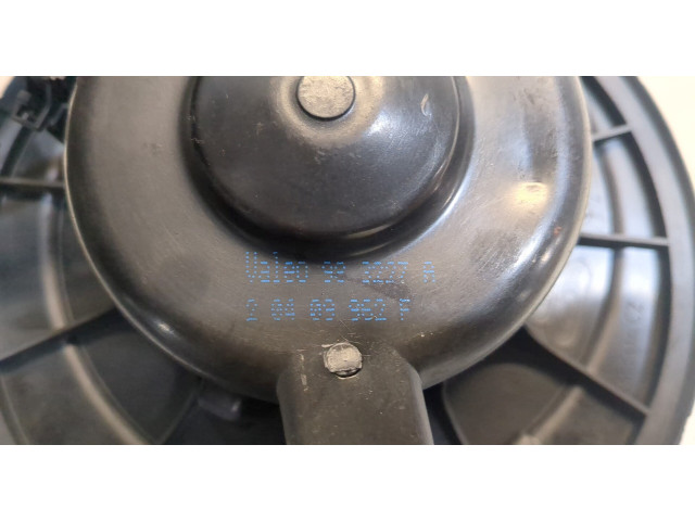 Моторчик печки  Skoda Octavia (A5) 2008-2013        