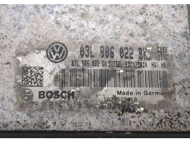 Блок управления двигателем  Skoda SuperB 2008-2015     