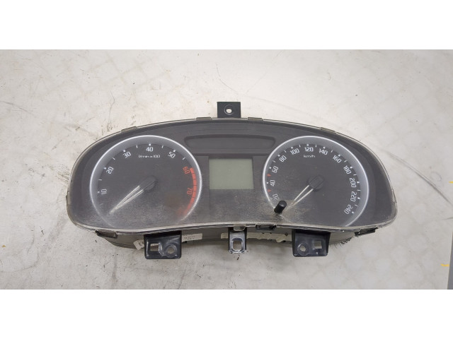 Панель приборов Skoda Fabia 2007-2014