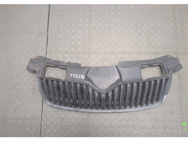 Решетка радиатора  Skoda Fabia 2007-2010          