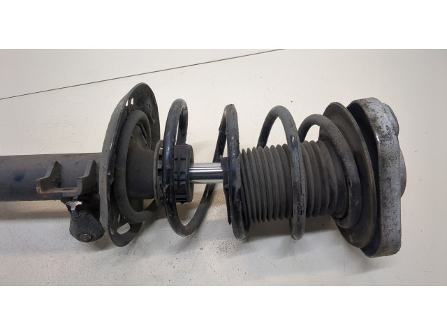 Стойка амортизатора  Mercedes E W212 2013-2016      