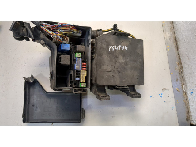 Блок предохранителей Nissan Qashqai 2006-2013