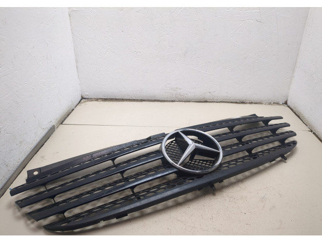 Решетка радиатора  Mercedes Vito W639 2003-2014          A6398800185