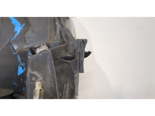 Фара передняя Renault Scenic 2009-2012 правая