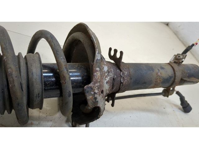 Стойка амортизатора Skoda Octavia Tour 2000-2010 1J0413031S, 1J0411105AA