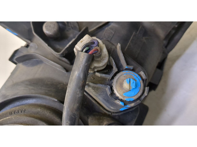 Фара передняя Mitsubishi Montero Sport / Pajero Sport 1996-2008 правая