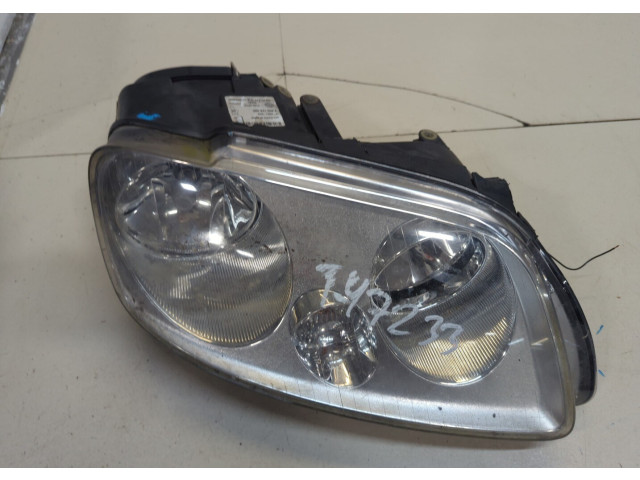 Фара передняя  Volkswagen Caddy 2004-2010 правая 