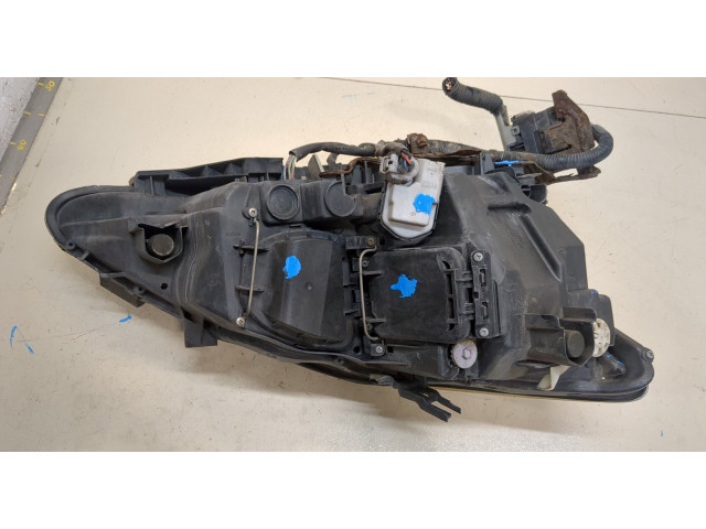 Фара передняя Lexus IS 2005-2013 левая