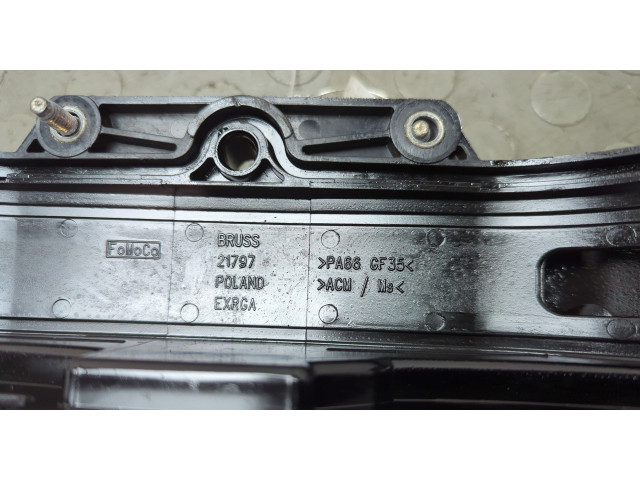 Клапанная крышка двигателя ДВС Ford Focus 3 2011-2015