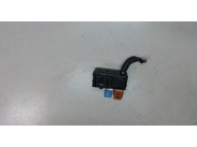 Блок реле Nissan Pathfinder 2004-2014 4.0