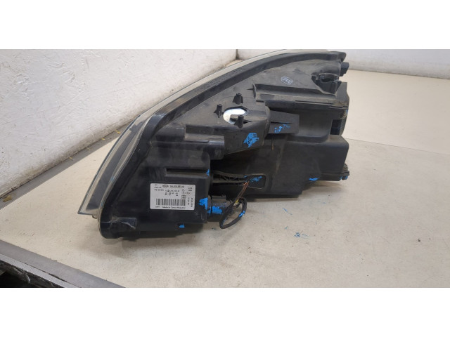 Фара передняя  Volkswagen Caddy 2004-2015 правая 