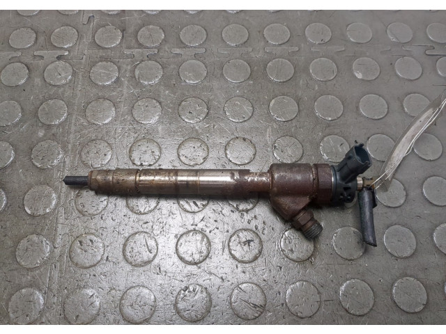 Форсунка топливная  Peugeot Expert 2016-2025    9828959880     