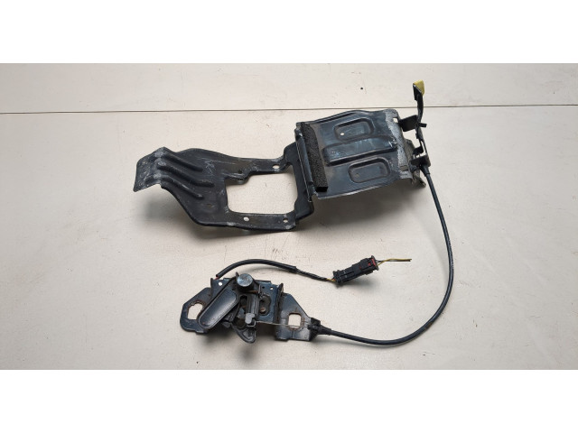 Замок капота  Chevrolet Malibu 2018-2025     