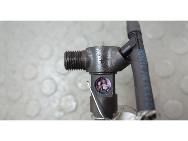 Форсунка топливная  Mercedes C W204 2006-2015    A6510700587     