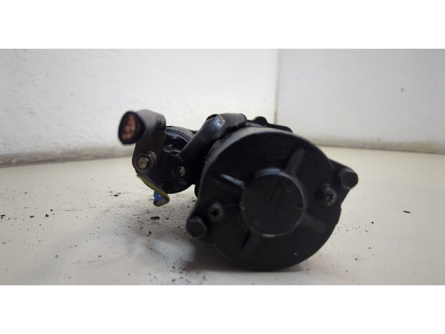 Стартер  Suzuki Grand Vitara XL-7 2001-2006      