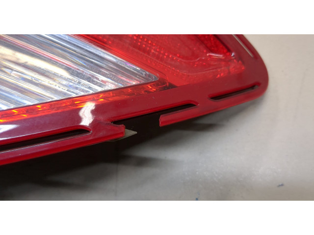 Задний фонарь          