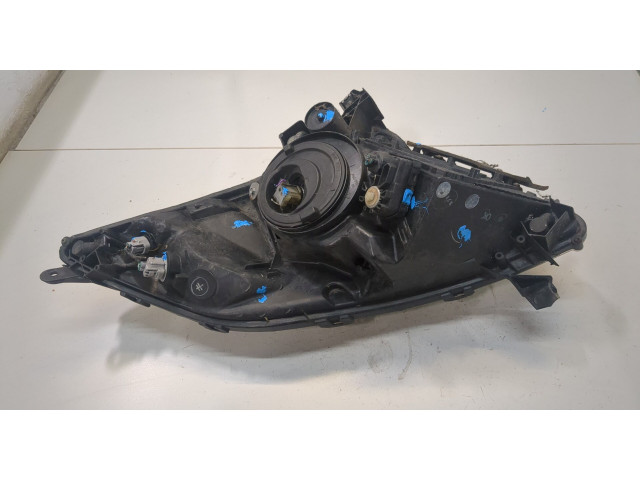 Фара передняя  Toyota Prius 2003-2009 правая 