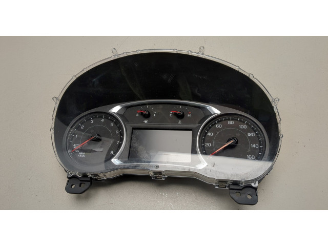 Панель приборов  Chevrolet Equinox 2017-2024       84642813     