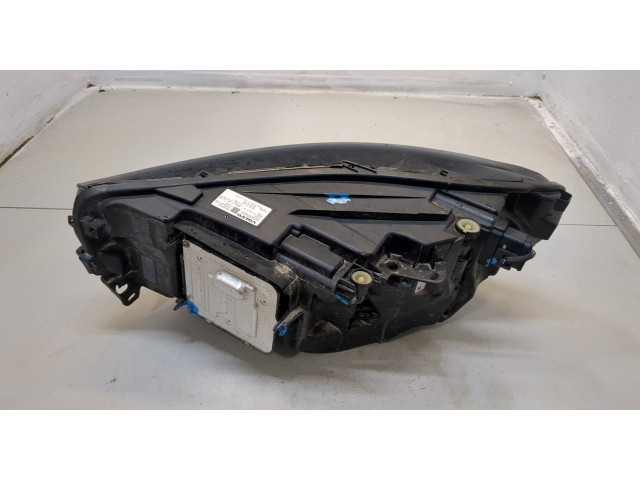 Фара передняя  Volvo XC40 правая 